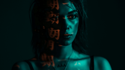 Steampunkové vesty – ako kombinovať klasiku s futuristickými akcentmi