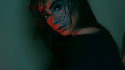 Gotická čipka – ako nosiť čipkované sukne na každý deň